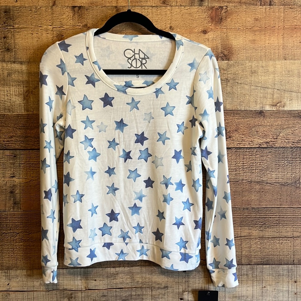 NWT Chaser Indigo Stars women’s long sleeve top. Chest 18” 23” top to bottom